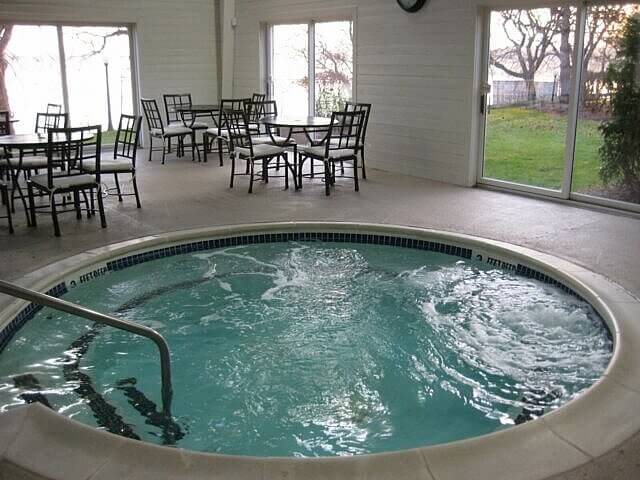hot_tub hot_tub